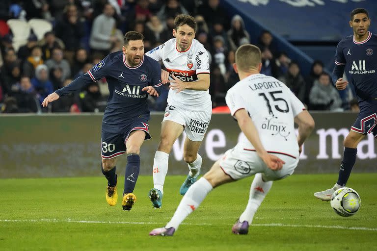 Lionel Messi y un desequilibrio distinto con la camiseta de PSG