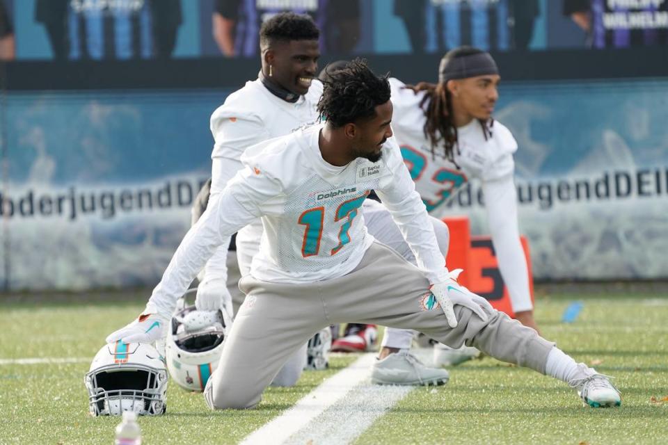 Wide Receiver Jaylen Waddle (WR 17, Miami Dolphins) - Frankfurt 01.11.2023: Miami Dolphins Training in Frankfurt (Photo by ddp images/Sipa USA)