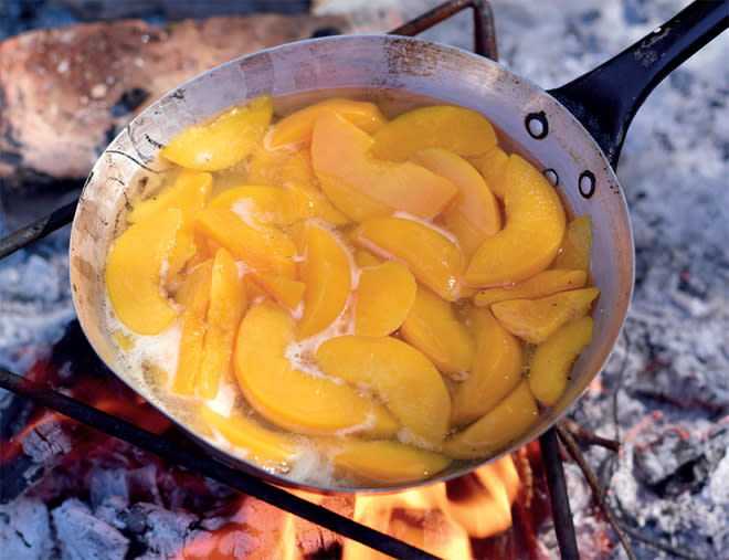 Flambéed peaches