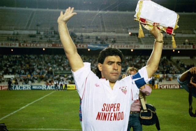 El espía que siguió a Diego Maradona en Sevilla: Llevaba una vida no  propia de un deportista