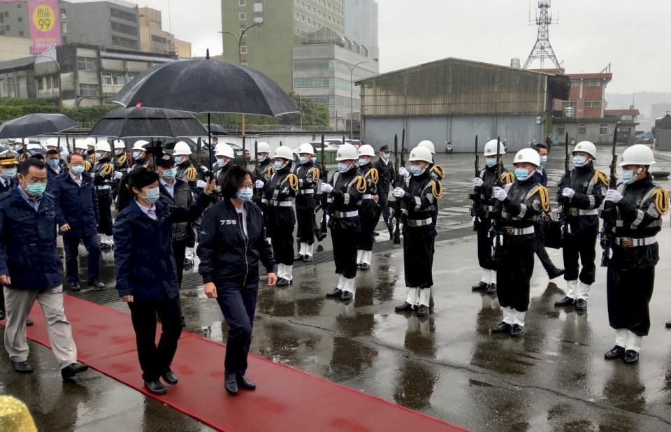 蔡英文總統赴威海營區視導海軍131艦隊。(歐陽夢萍 攝)