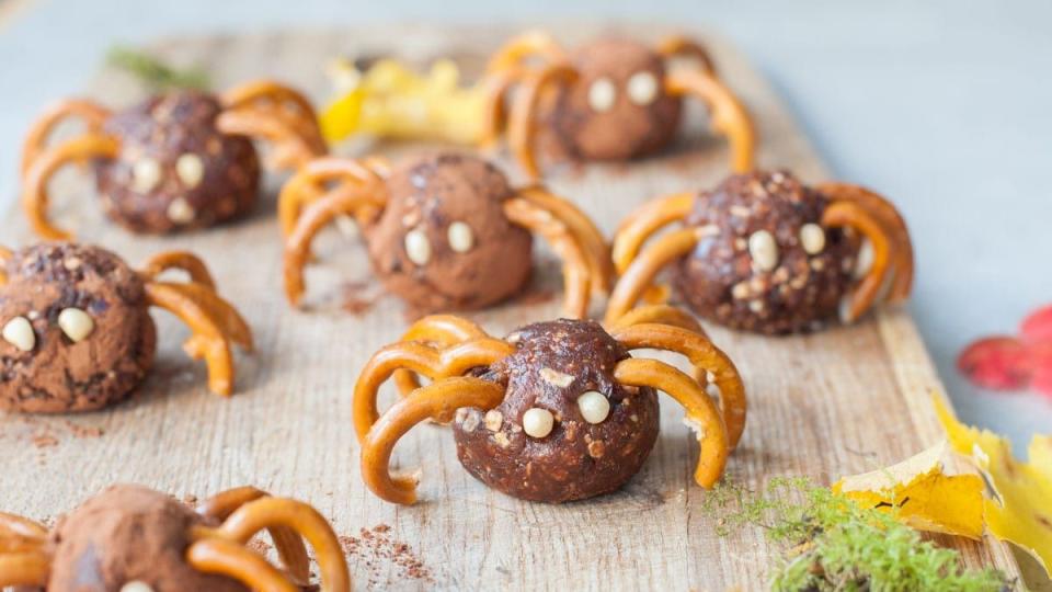 pretzel spider recipe