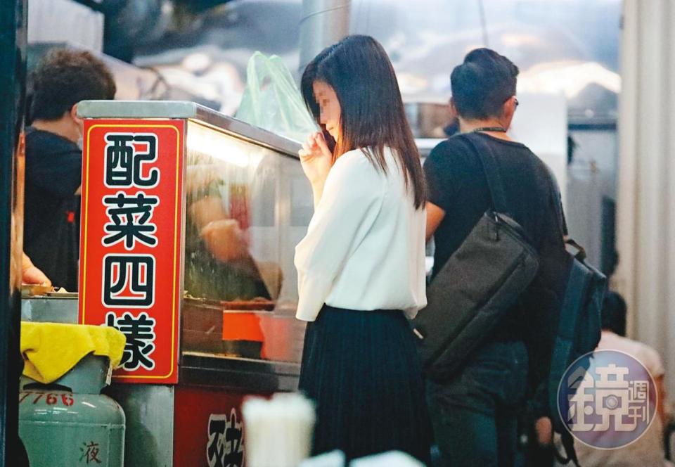 05/26 18:01，吳男平日與林女（圖）幽會，常由林女買便當，到車上共進晚餐。