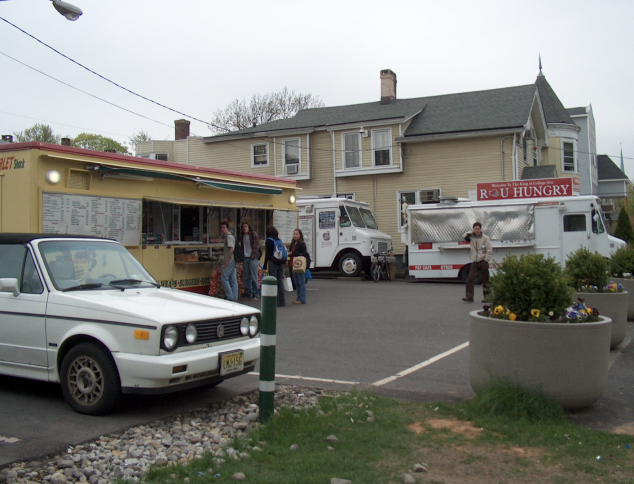 1980: Food Trucks Go to College