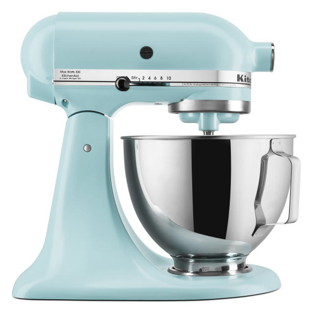 Jennifer Garner's Trusty KitchenAid Hand Mixer Is a Staple in My