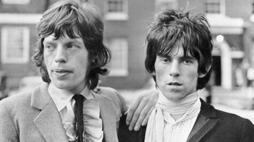 Mick Jagger Young: Mick Jagger and Keith Richards pose for photo