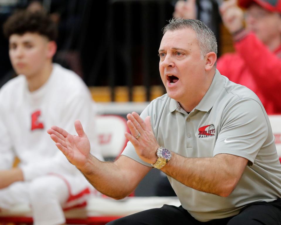 Green Bay East coach Rick Rosinski has stepped down after 20 seasons.