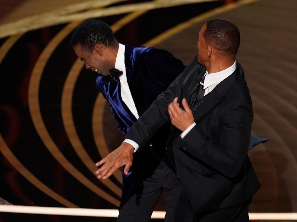 Will Smith hits Chris Rock