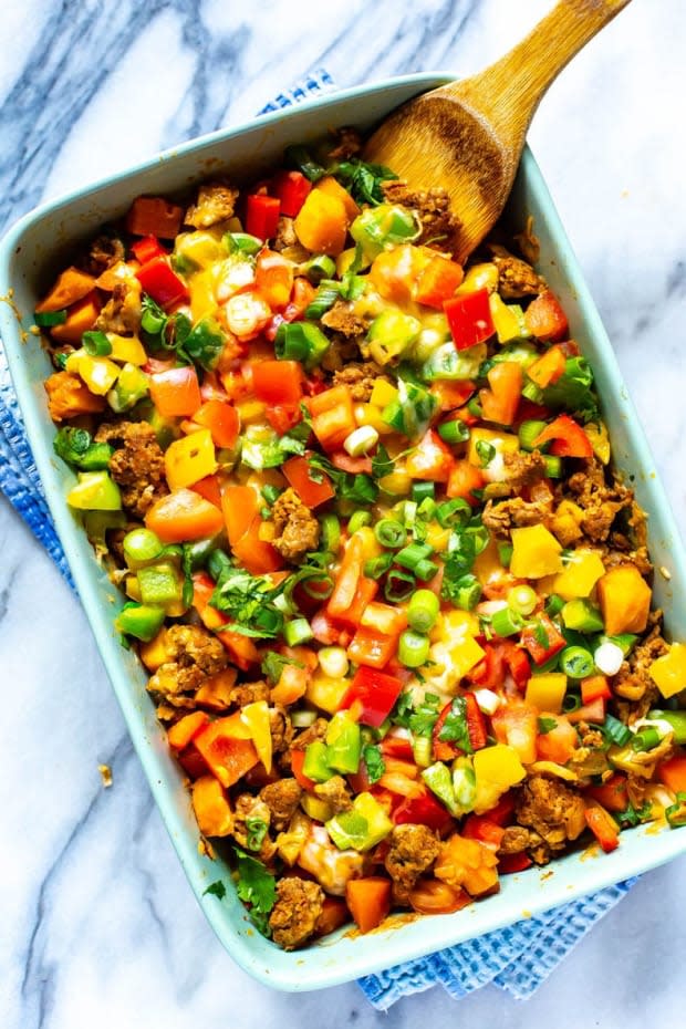 <p><a href="https://thegirlonbloor.com/meal-prep-skinny-taco-bake/" rel="nofollow noopener" target="_blank" data-ylk="slk:The Girl on Bloor;elm:context_link;itc:0;sec:content-canvas" class="link ">The Girl on Bloor</a></p>