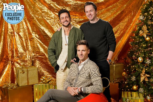 <p>Presley Ann/Shutterstock</p> Tyler Hynes, Andrew Walker and Paul Campbell reunite at Christmas Con 2023