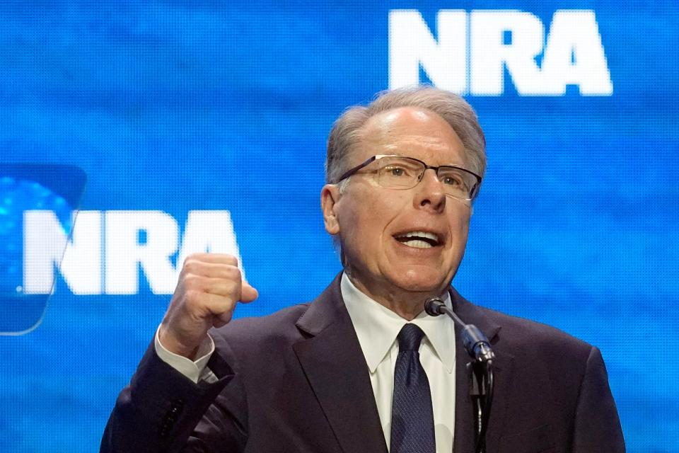 2023年4月16日，美國全國步槍協會（NRA）執行長拉皮耶在印第安納波利斯槍展上致詞。美聯社