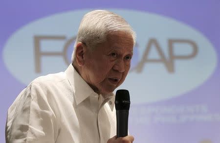 Foreign Secretary Albert del Rosario answers questions during a Foreign Correspondent of the Philippines (FOCAP) meeting in Manila March 26, 2015. REUTERS/Romeo Ranoco/Files