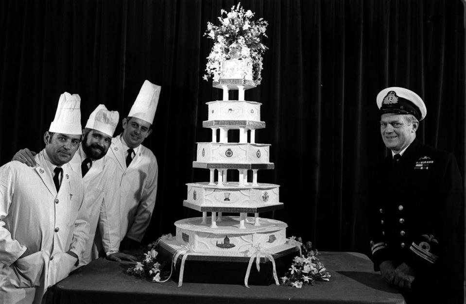 Charles and Diana’s wedding cake (PA)