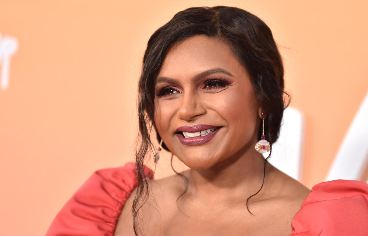 Mindy Kaling jokes about adding a new picture to her Raya profile. (Photo: LISA O'CONNOR/AFP via Getty Images)