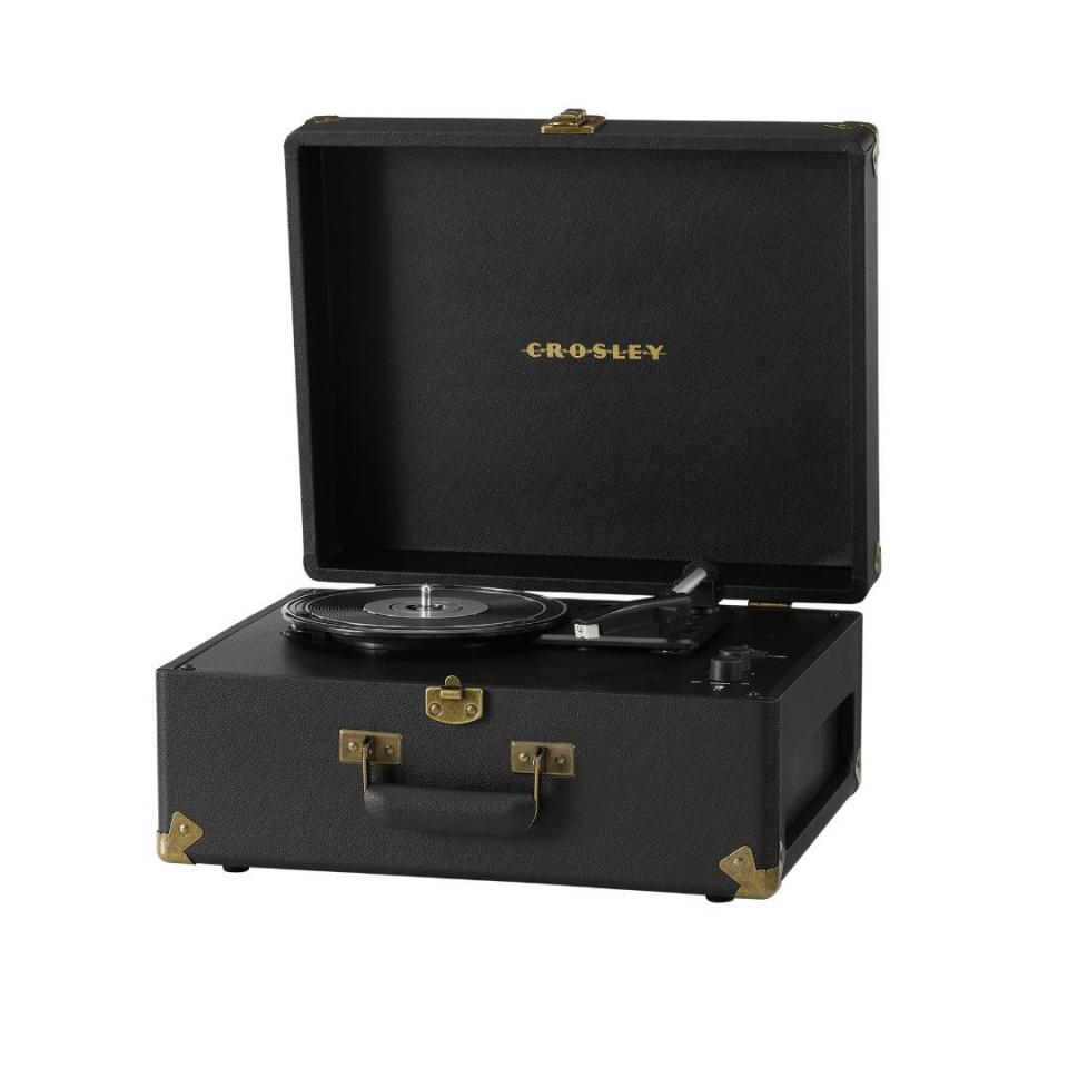 18)  Retrospect Suitcase Turntable