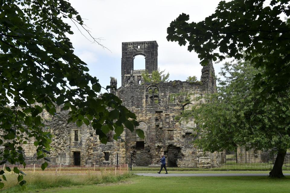 The ancient ruins of Kirkstall Abbey provides a unique spot for a first date. If you're not the traditional Casanova, this strangely romantic backdrop could bring out your inner lover. Just as this monument's skeleton has transcended time, so will your connection (if you play your cards right). Why not brush up on a few historical facts beforehand? That way, you can impress the lucky companion you've brought along.