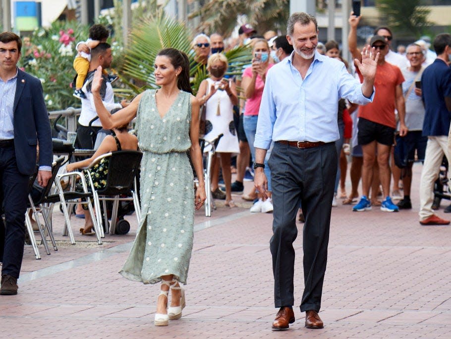 King Felipe and Queen Lelizia walk the Paseo de Las Canteras in June.