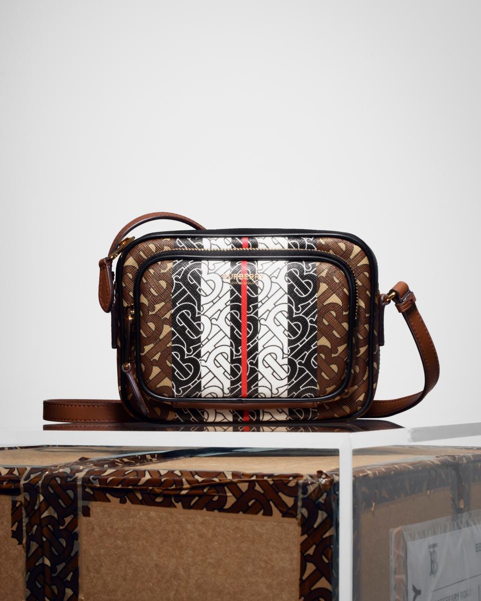 <cite class="credit">Photo: Courtesy of Burberry</cite>