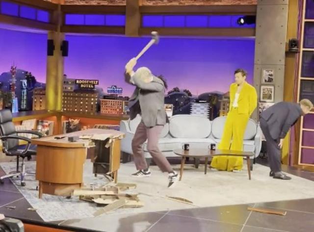 James Corden Teases The Lion King Sketch with Tom Cruise for The Last  Last Late Late Show 