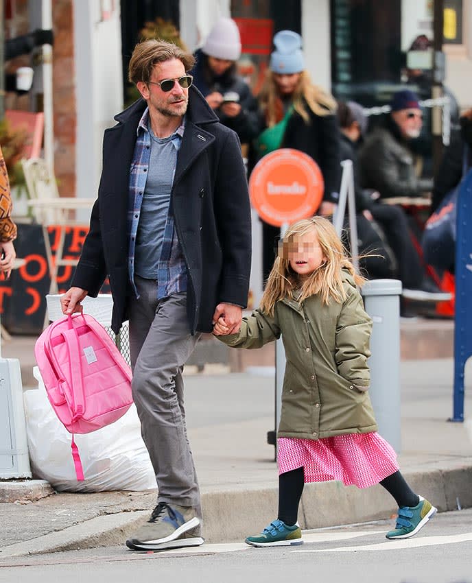 Bradley Cooper con su hija Lea, de seis años