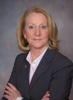 Magisterial District Judge Bonnie L. Carney will retire early from Wayne County's District 22-03-1.