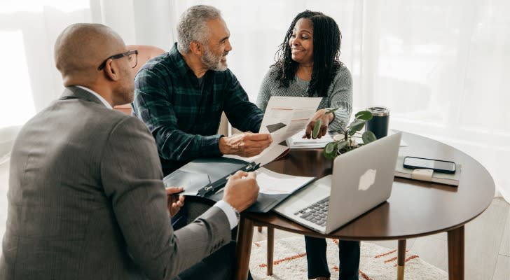 A financial planner meets with a married couple who's getting ready for retirement.