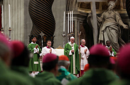 Pope Francis celebrates a closing mass at the end of the Synod of Bishops at the Vatican October 28, 2018. REUTERS/Tony Gentile