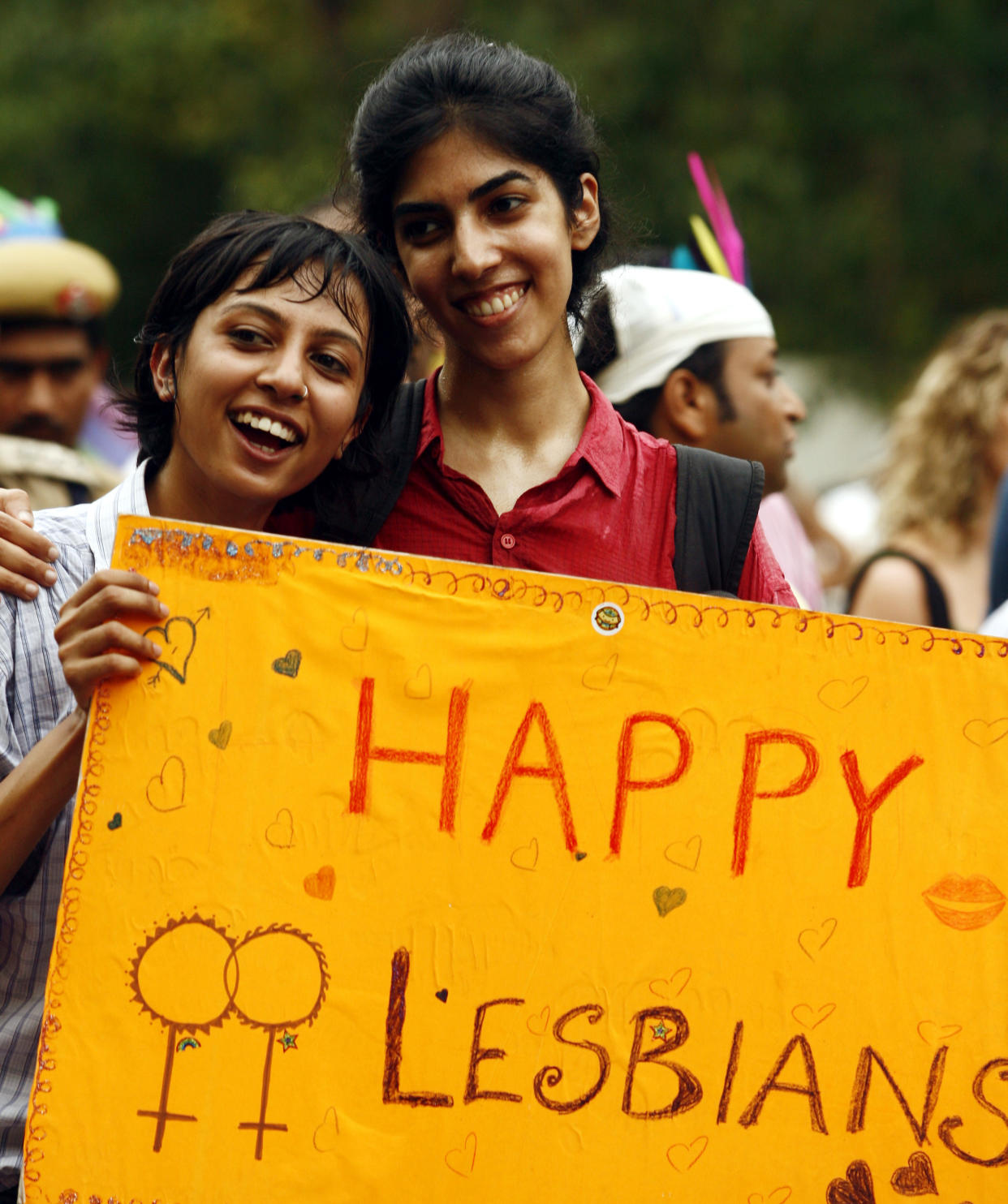 Participants take part in a gay pride march in New Delhi June 28, 2009. About a thousand gays, lesbians, transsexuals and supporters participated in the parade on Sunday. REUTERS/Buddhika Weerasinghe (INDIA SOCIETY)