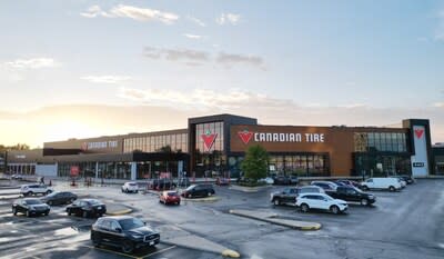 Canadian Tire store located in Ottawa, Ontario, Canada (CNW Group/CANADIAN TIRE CORPORATION, LIMITED - INVESTOR RELATIONS)