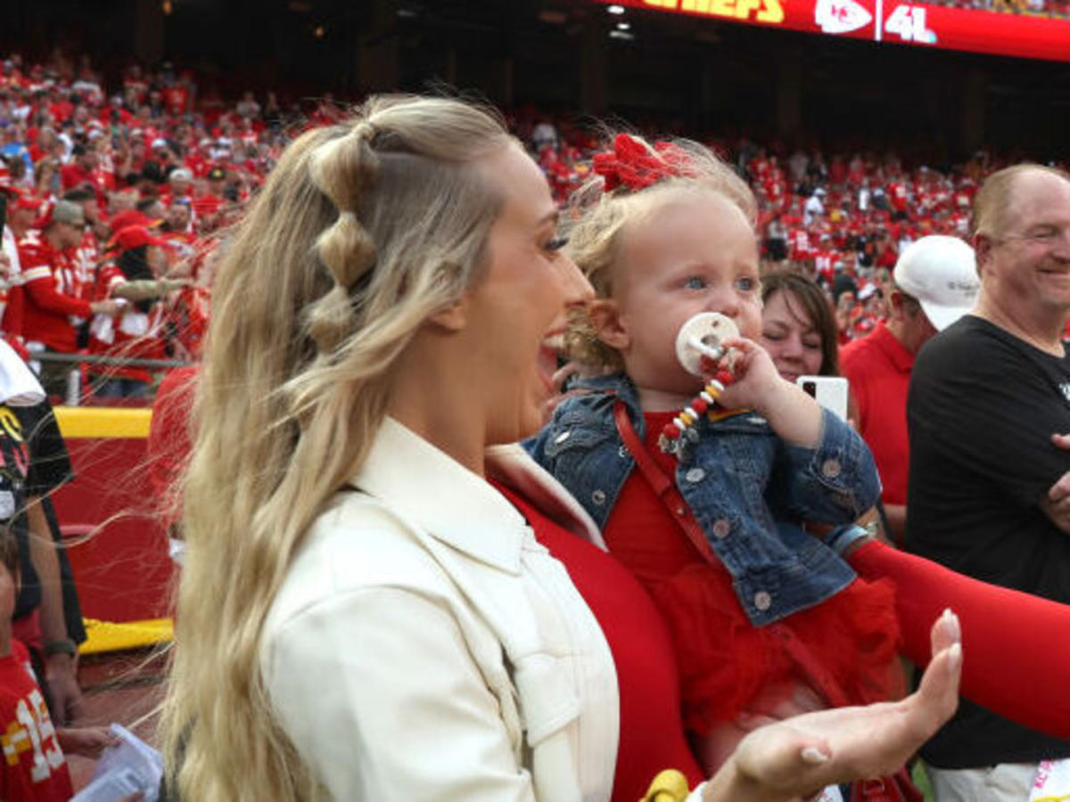 Super Bowl 2023: Patrick Mahomes' Wife Brittany Stuns In Red