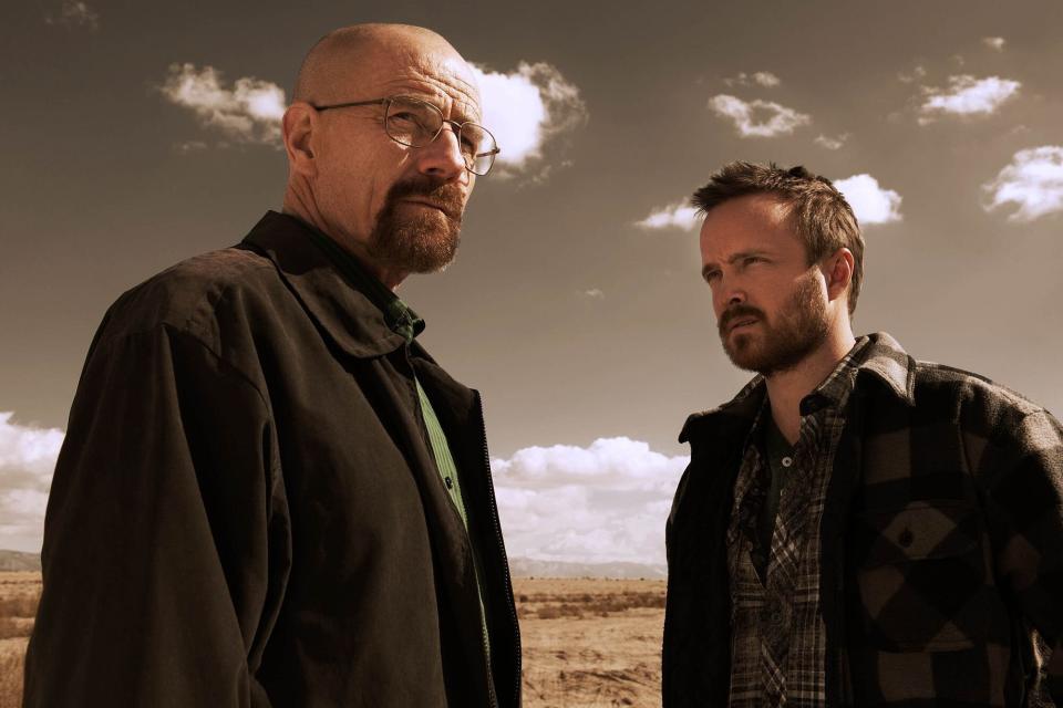 Walter White (Bryan Cranston) und Jesse Pinkman (Aaron Paul) auf Abwegen in "Breaking Bad" (Bild: ddp/interTOPICS/PictureLux)