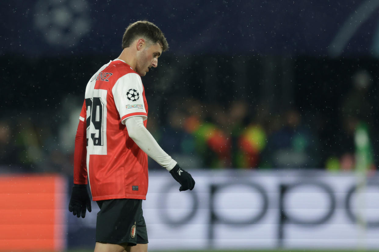 Santiago Giménez en el partido entre Feyenoord y Atlético de Madrid. (Pim Waslander/Soccrates/Getty Images)