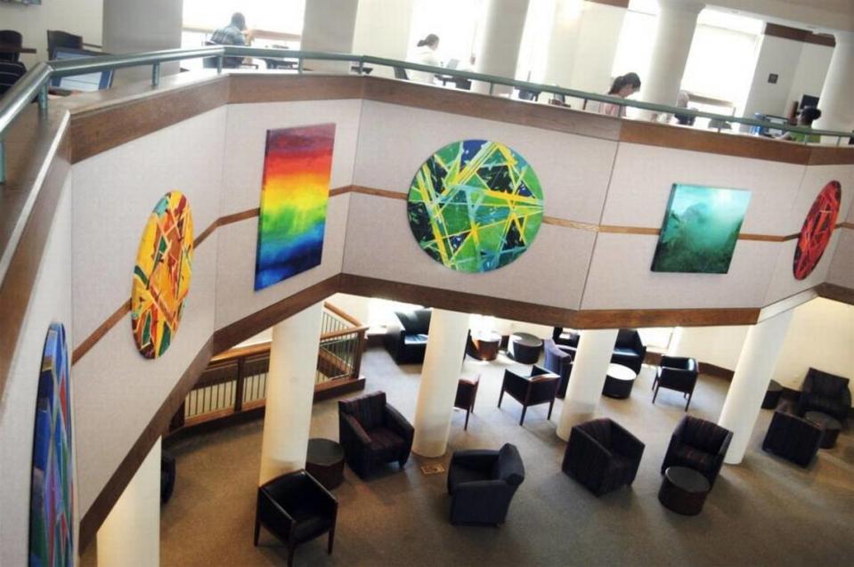 Nan Gressman’s vivid artwork livens up the rotunda at UNC’s School of Law building.