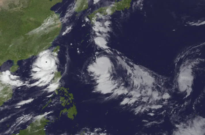 <strong>颱風海葵接近中。（圖／翻攝自typhoon2000）</strong>