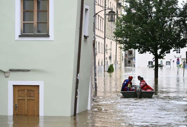 Um die Gefährlichkeit von Sturzfluten besser abschätzen zu können, haben Forschende der Universität Freiburg einen Gefahrenindex entwickelt. Dieser berücksichtigt neben dem Niederschlag die Versiegelung der Böden und die betreffende Landschaft. (Michaela STACHE)