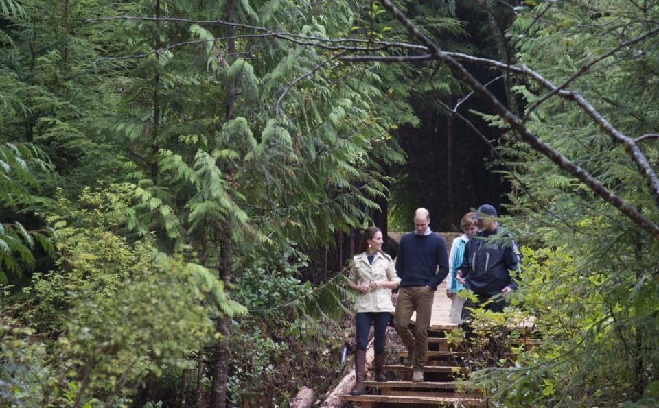 The Duke and Duchess of Cambridge along with the Premier of British Columbia Christy Clark walk through the Great Bear rainforest in Bella Bella, B.C., Monday, Sept 26, 2016. THE CANADIAN PRESS/Jonathan Hayward