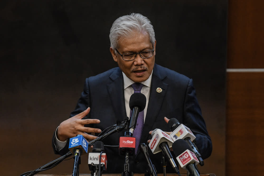 Home Minister Datuk Seri Hamzah Zainudin speaks during press conference in Kuala Lumpur March 31, 2020. — Picture by Firdaus Latif