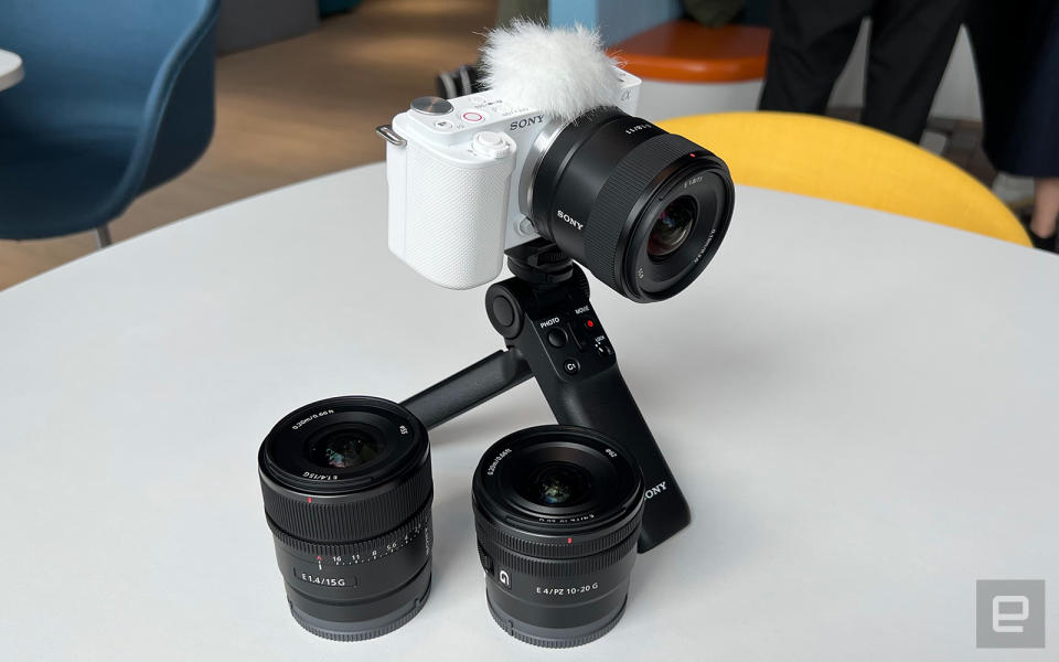 Sony E PZ 10-20mm F4 G / E 15mm F1.4 G / E 11mm F1.8