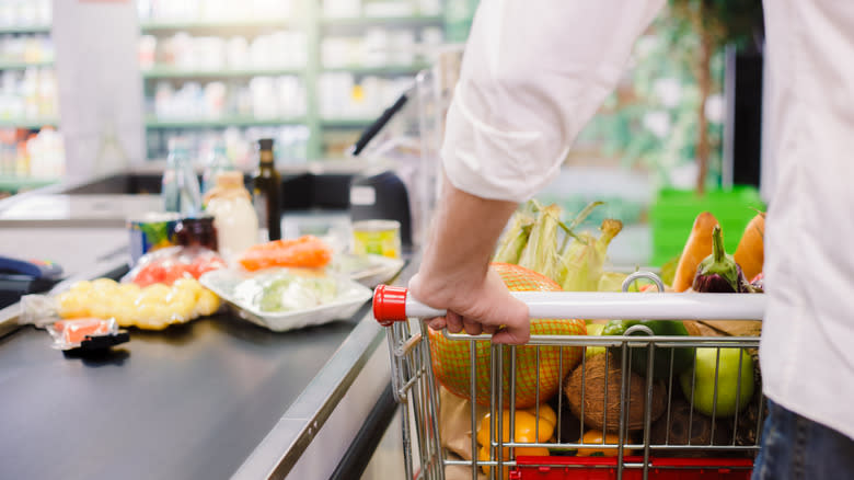 Grocery store checkout