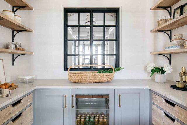 20 Walk-In Pantry Ideas For Stylish Kitchen Storage