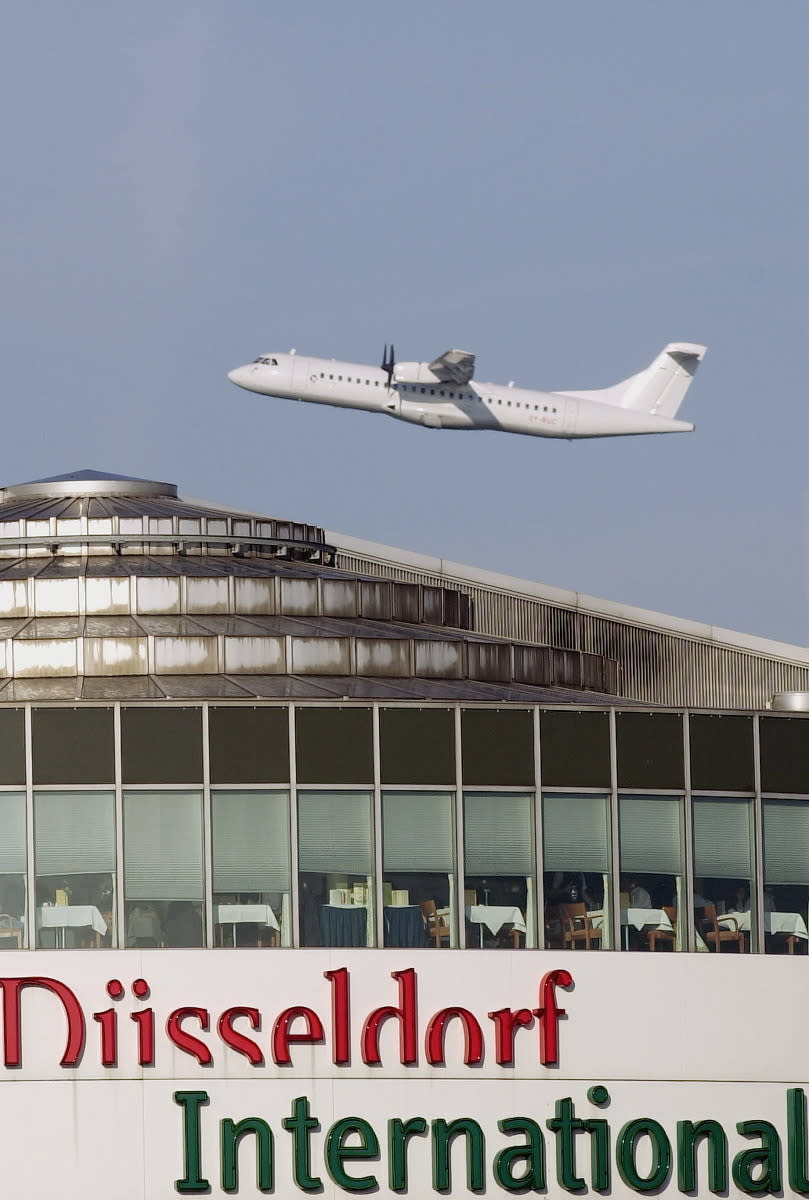 Platz 4: Noch mehr Wartezeit mussten die Fluggäste an den Düsseldorfer Terminals mitbringen. 9.970 Maschinen waren zu spät, 311 fielen aus. (Bild-Coypright: Oliver Stratmann/ddp Images)