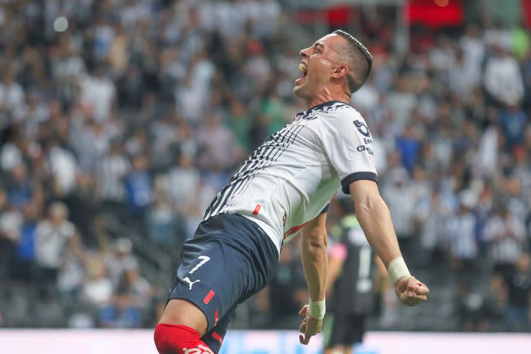 Rogelio Funes Mori es uno de los argentinos de Rayados; jugó el Mundial para México