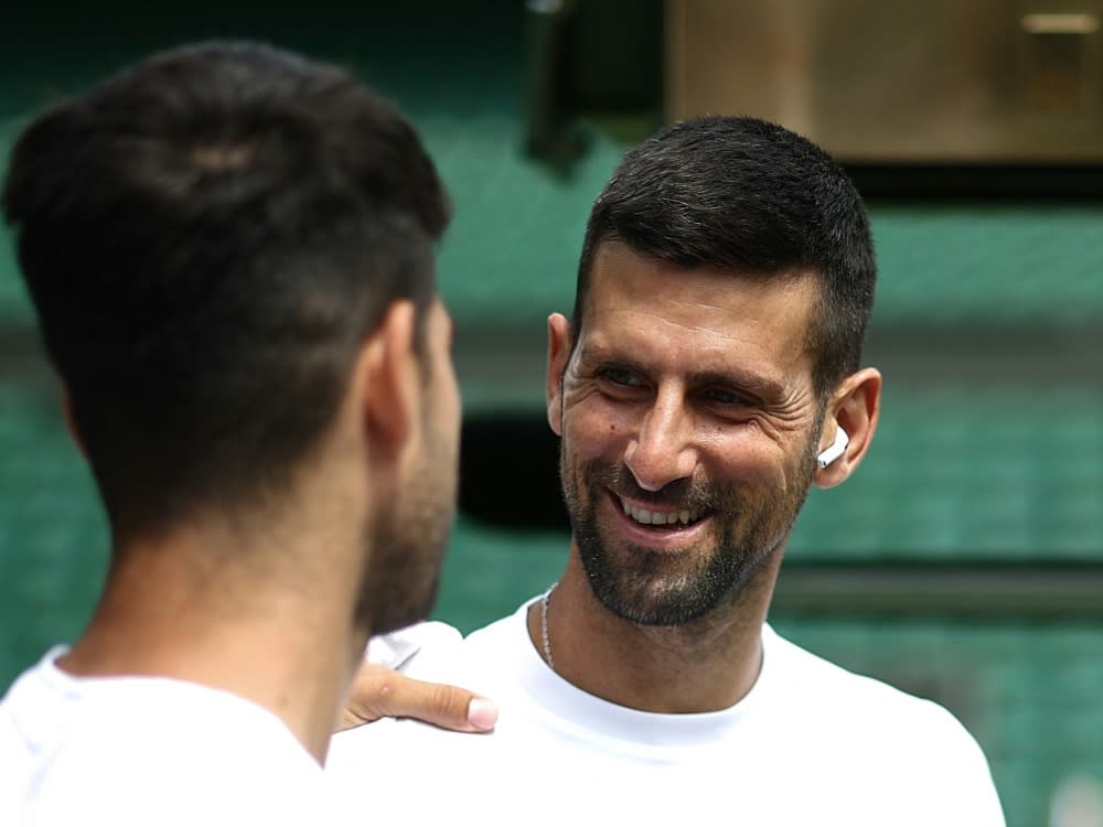 Djokovic trainierte am Donnerstag mit Carlos Alcaraz (HENRY NICHOLLS)