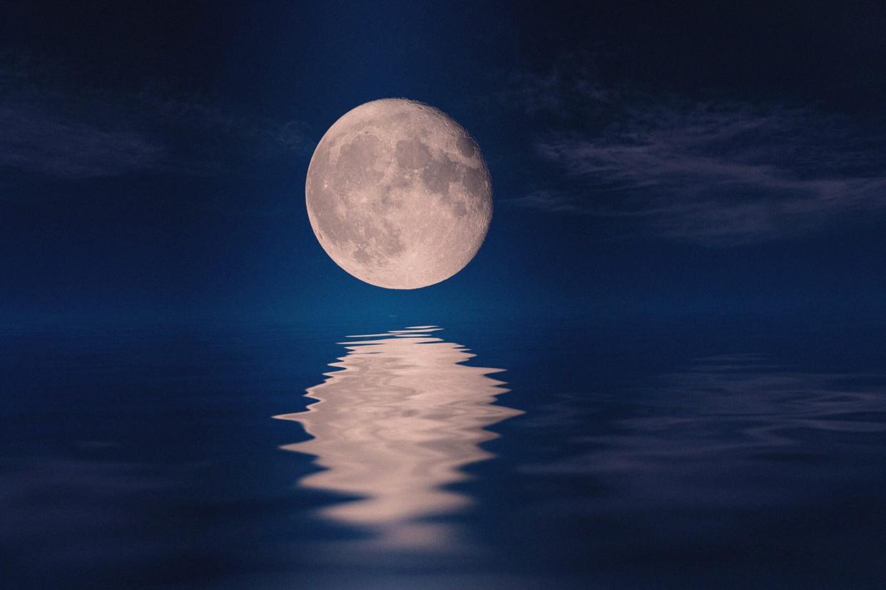 How to Make Full Moon Water - And How to Use It