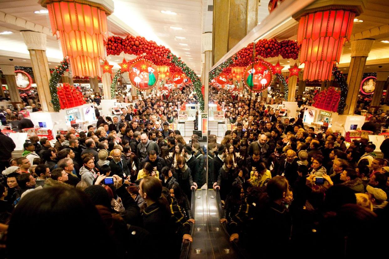 Black Friday predictions estimate West End retailers to bring in £150m over the pre-Christmas bargain spree: Michael Nagle/Getty Images