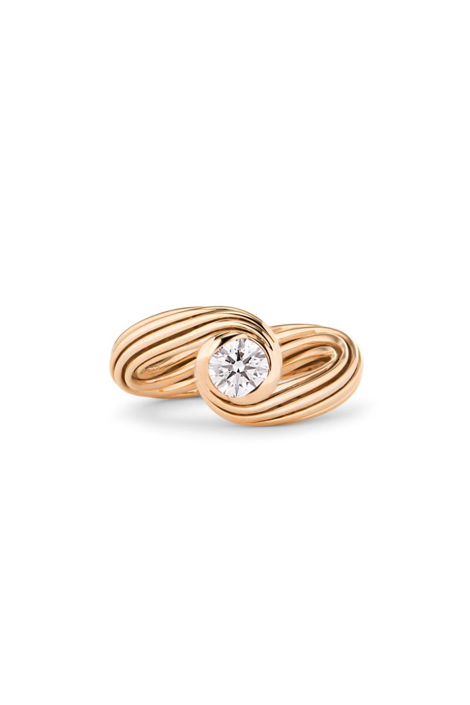 Helioro Solitaire Ring