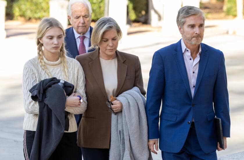 Los Angeles, CA - February 23: Rebecca Grossman walks with her family into Van Nuys courtroom for verdict on Friday, Feb. 23, 2024 in Los Angeles, CA. (Brian van der Brug / Los Angeles Times)