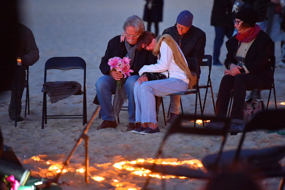 <p>The parents of Justine Damond (L-R) John Ruszczyk and Maryan Heffernan are seen during a vigil for their daughter at Freshwater Beach on July 19, 2017 in Sydney, Australia. (Photo: Kate Geraghty/Fairfax Media via Getty Images) </p>