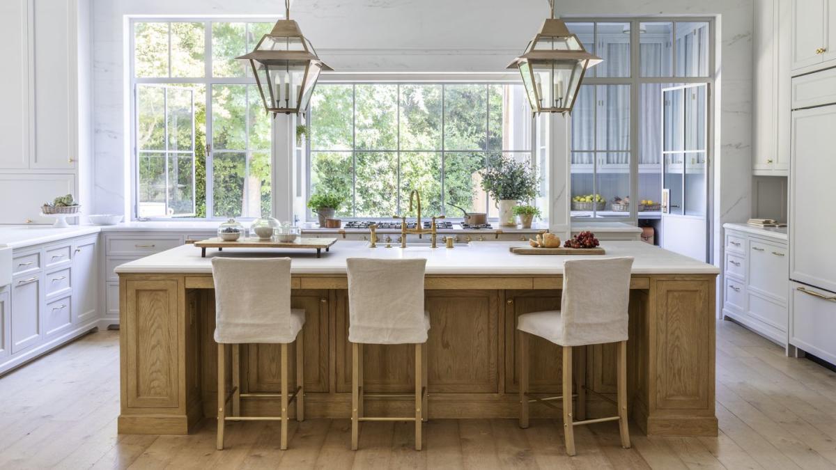 Connecticut Kitchens: Making a (Back) Splash