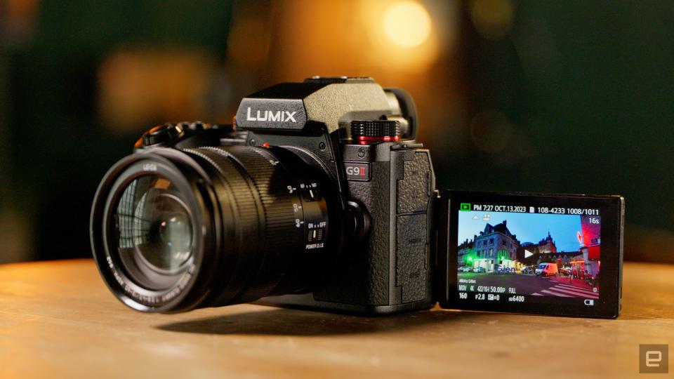 <p>Panasonic G9 II mirrorless camera review</p>
